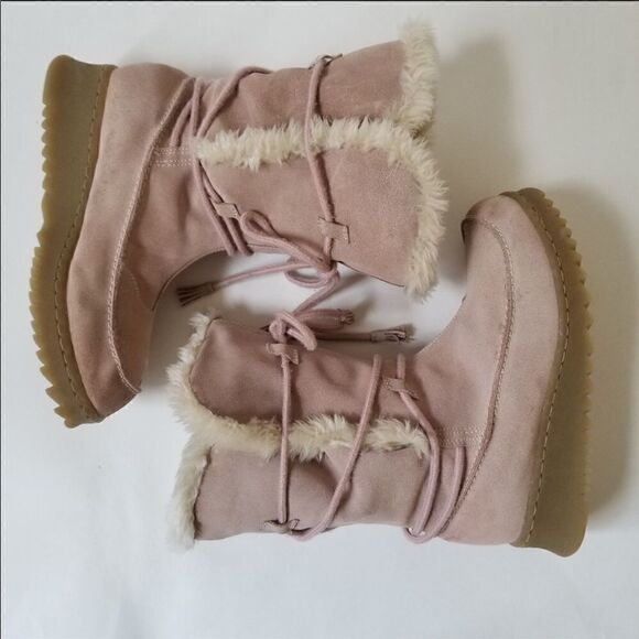 Light pink furry boots - Picture 5 of 9